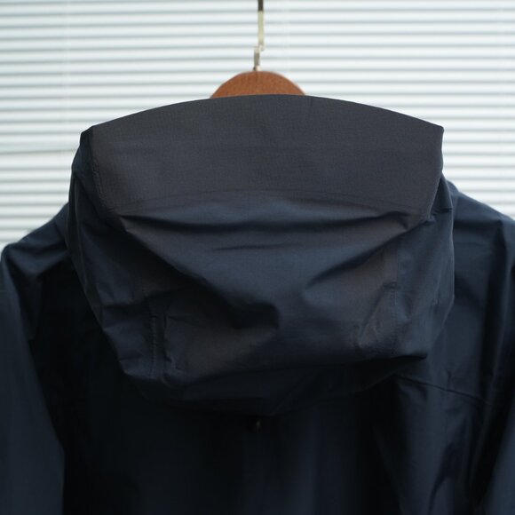 Arc'teryx Beta Lt Jacket Unisex Dark Blue - Picture 7 of 9